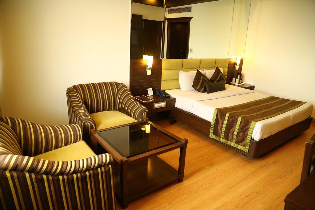 Hotel Park Grand Chandīgarh Eksteriør bilde